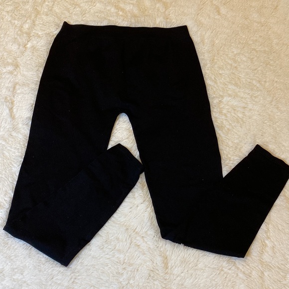 Women’s solid black leggings - Picture 2 of 2